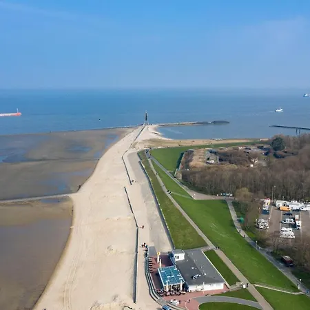 Апартаменты Strandhochhaus 5 Куксхафен